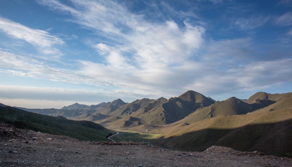 Looking Towards Tibet