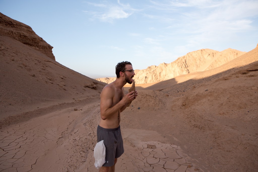 Galen hung mud from his tongue using only moisture